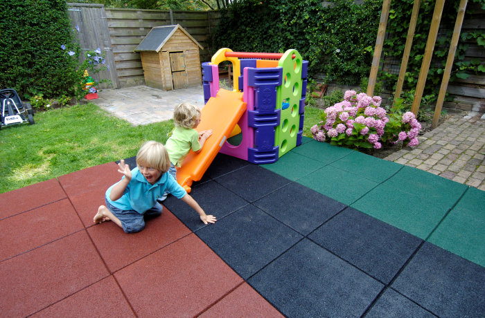 Gummifliser 40 x 40 x 2,5 cm